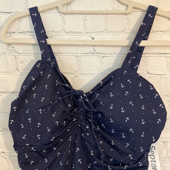 Nwt Septangle one piece skirted nautical bathing suit - Picture 2 of 9